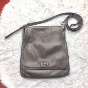 TOMMY HILFIGER Crossbody Leather Bag. EUC.